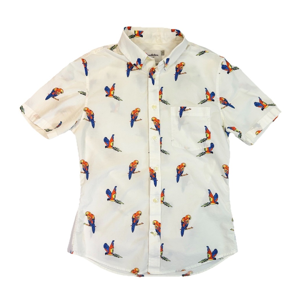 Goodfellow Tropical Parrot Mens Size S Button-Up Shirt Short Sleeve White Vacay